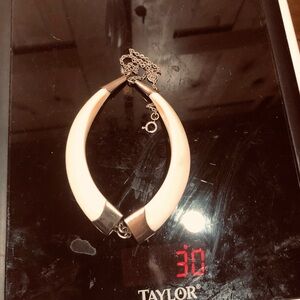 Silver and cream color choker necklace